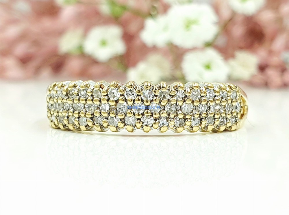 Złoty pierścionek z Diamentami (1054.WS)