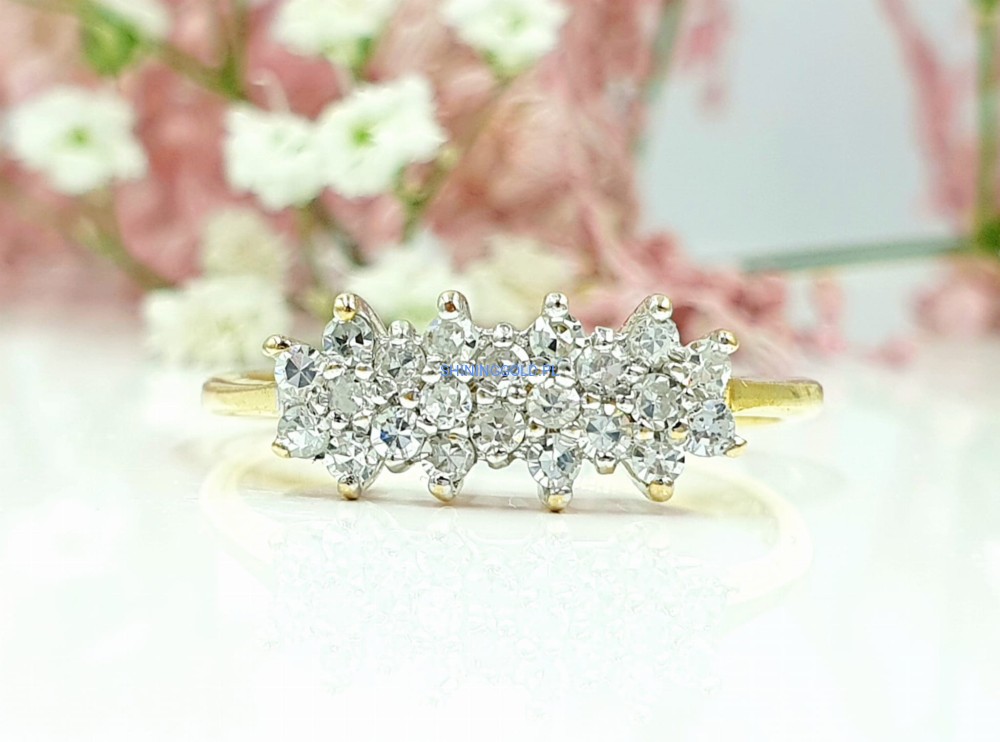 Złoty pierścionek z Diamentami (1084.WS)