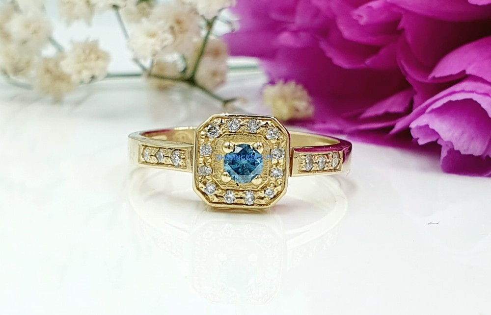 Złoty pierścionek  z Diamentami (1101.WS)