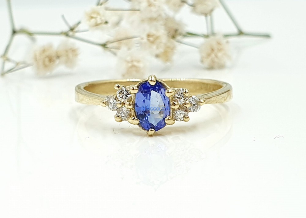 Złoty pierścionek z Tanzanitem i Diamentami (1121.WS)