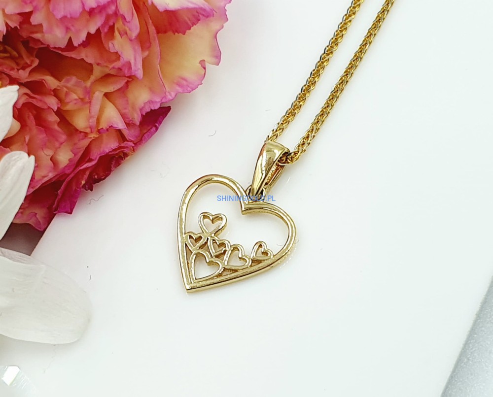 Złota zawieszka serduszko z serduszkami (353.WS)