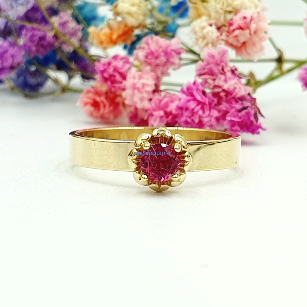 Złoty pierścionek z naturalnym Turmalinem (042.P)