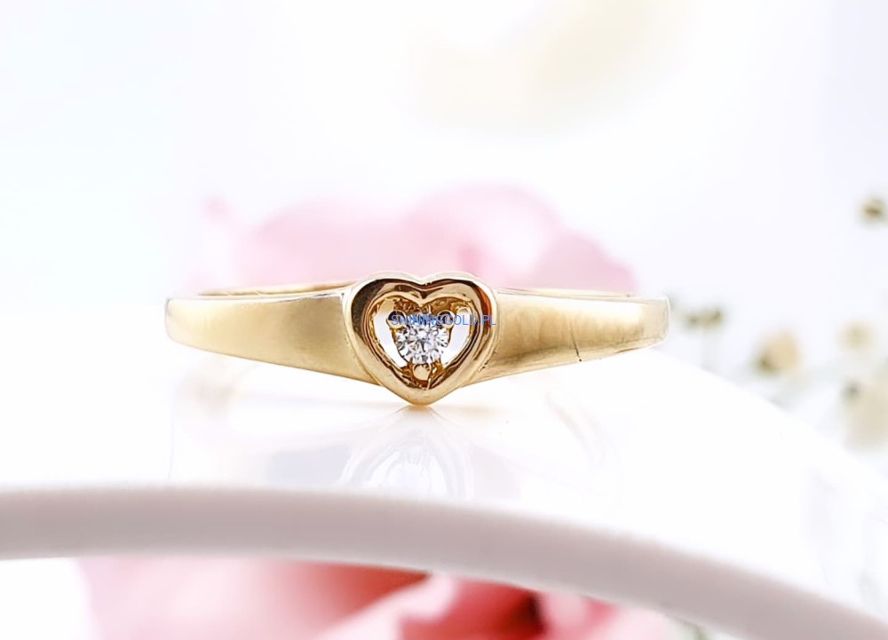 Złoty, nowy pierścionek Serce z cyrkonią (070.WS)