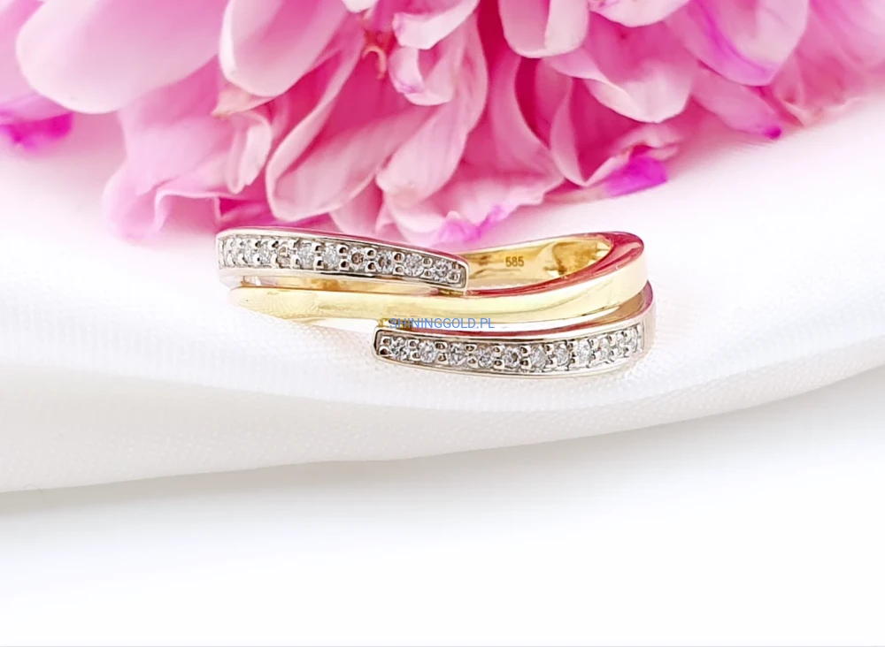 Złoty pierścionek z Diamentami (1062ws)