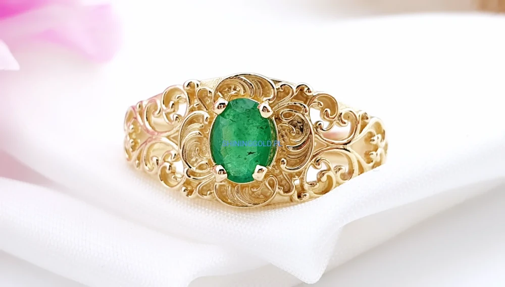 Złoty pierścionek ze Szmaragdem  (017WS)