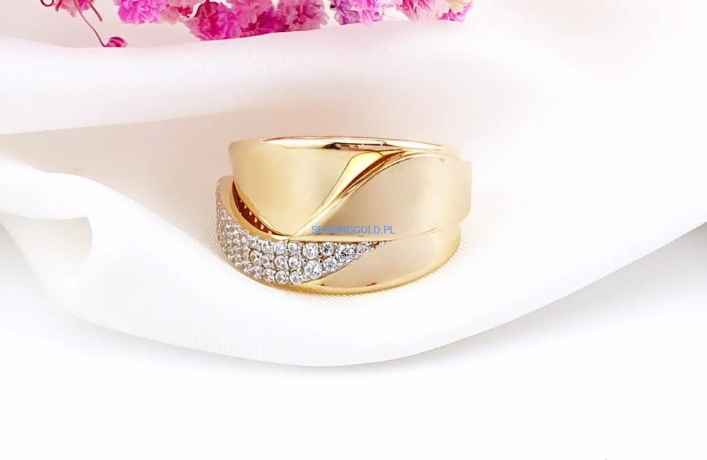 Złoty pierścionek 585 z cyrkoniami (005.a)