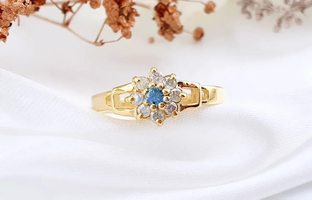 Złoty pierścionek 585 z  diamentami (1124WS)