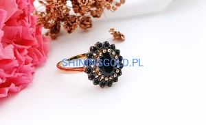 zloty pierscionek 585 z czarnymi cyrkoniami rozmiar 19