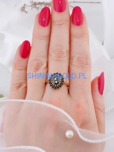 zloty pierscionek 585 z czarnymi cyrkoniami rozmiar 19