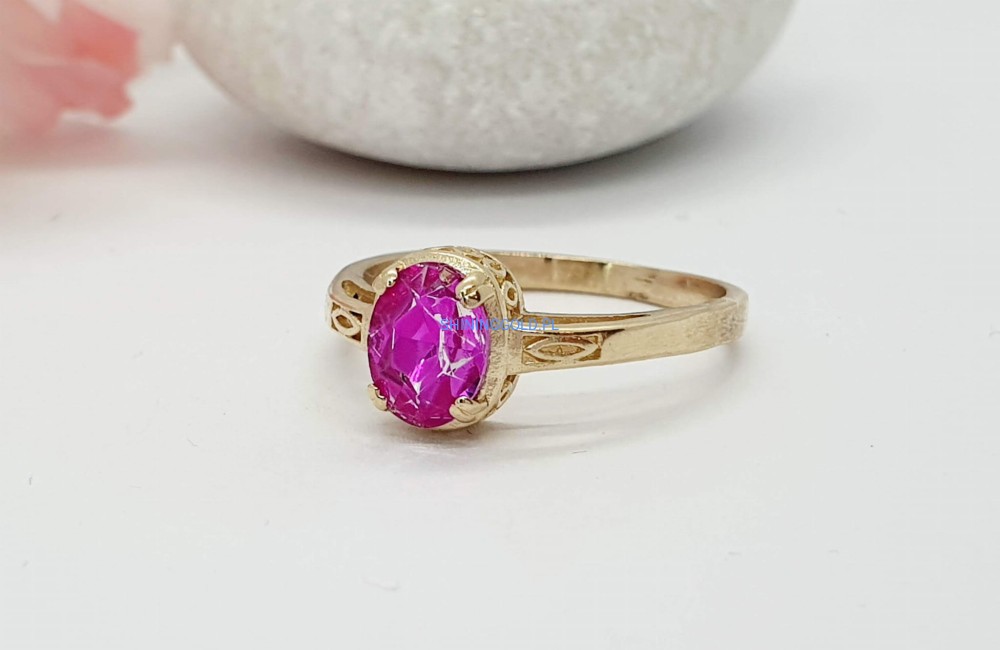 Złoty pierścionek (072.P)