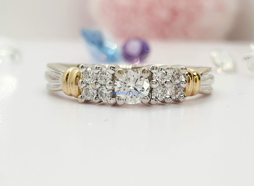 Złoty pierścionek z diamentami (1011.WS)