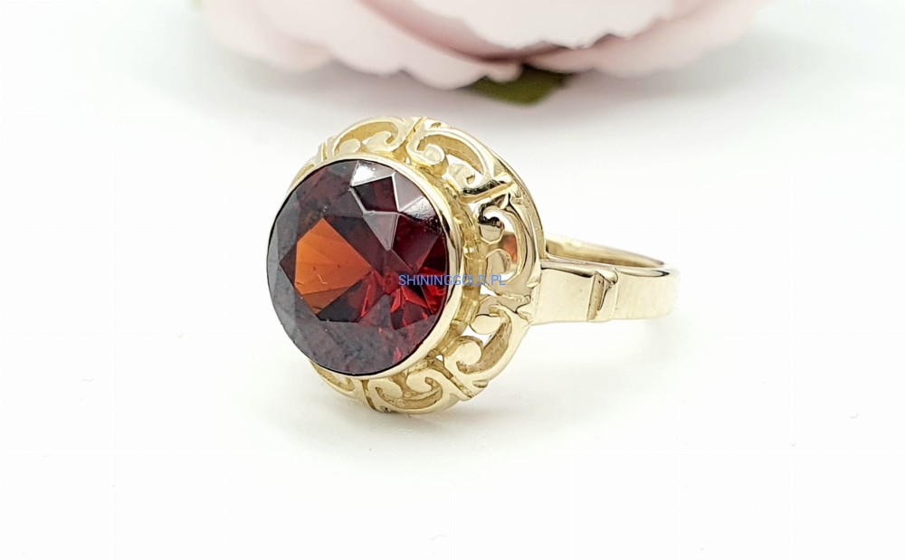 Złoty pierścionek (032.P)