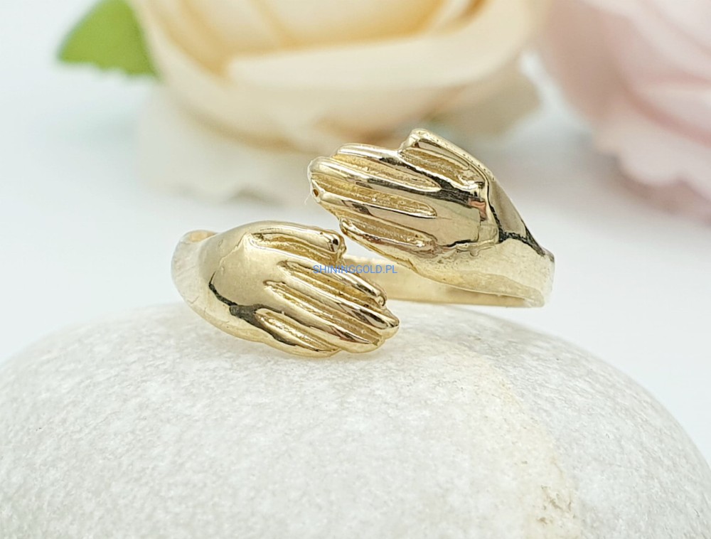 Złoty pierścionek (085.P)