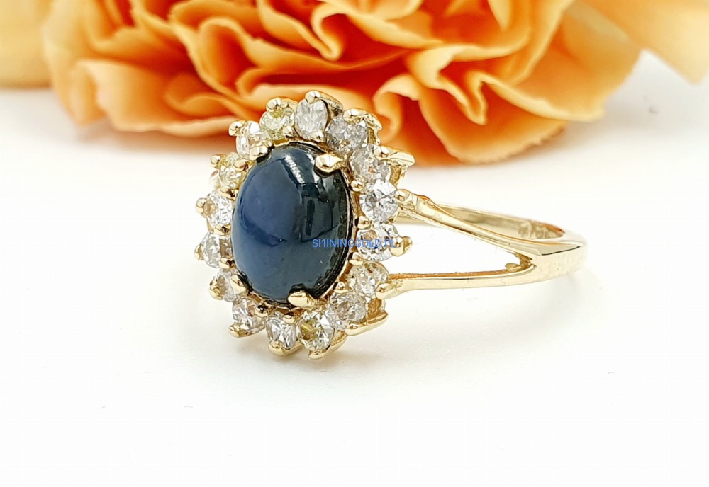 Złoty pierścionek Szafirem Gwiaździstym i Diamentami  (1027.P)