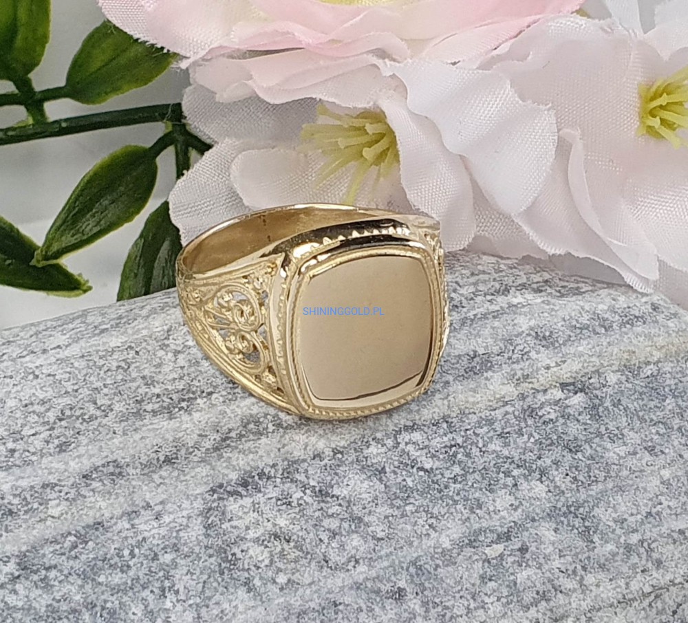 Złoty, męski sygnet (074)